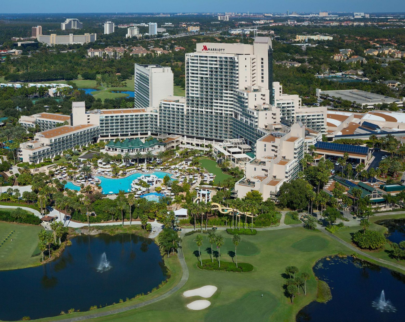 SNH25 Location Woodard we-went-to-the-world-s-largest-marriott-hotel-vacation-at-orlando